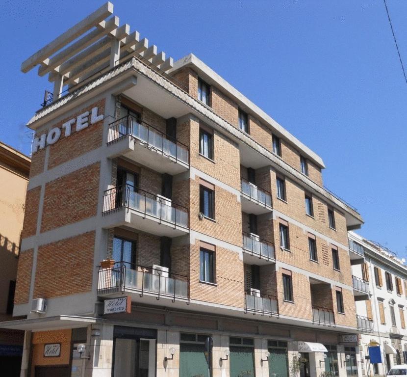 Hotel Traghetto Civitavecchia Exterior foto